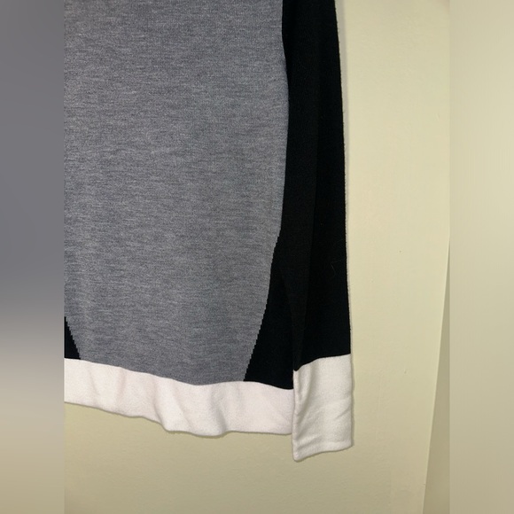 French Connection Color Block Grey Black White Mid Weight Knit Sweater Small - Picture 2 of 6